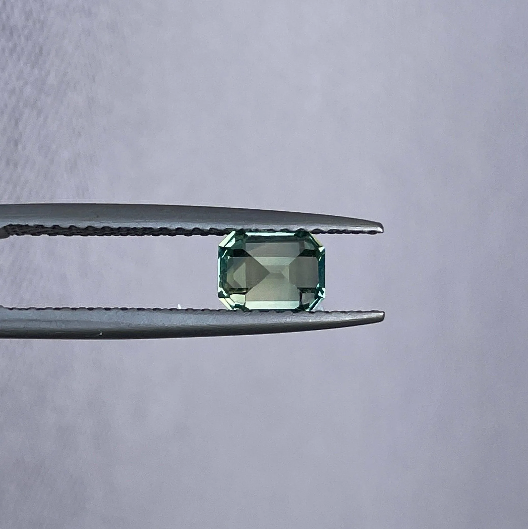 4.40 x 5.60mm Mint Green Sapphire 0.98ct