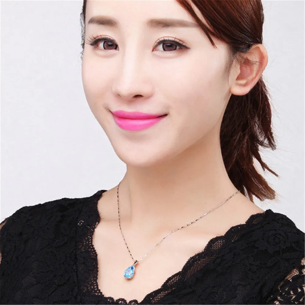 Aquamarine gemstones diamond pendant necklaces