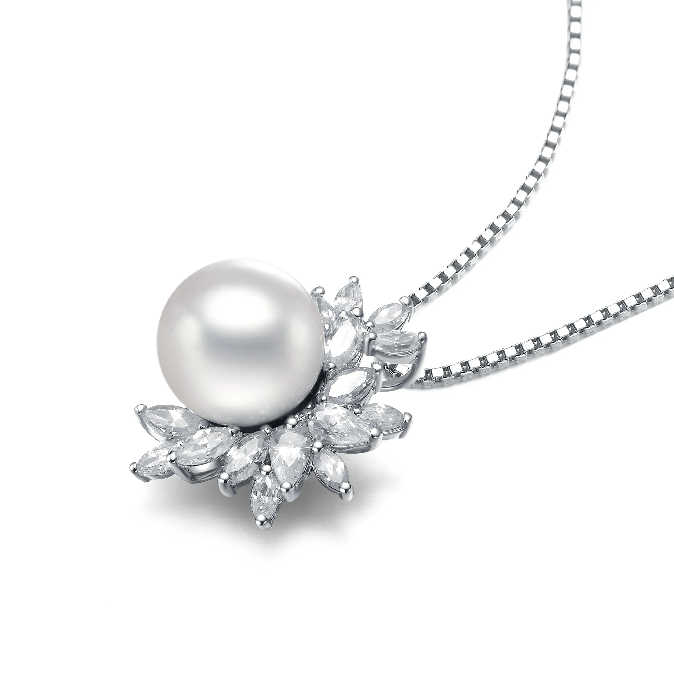 Aurélie Nouveau Pearl Necklace
