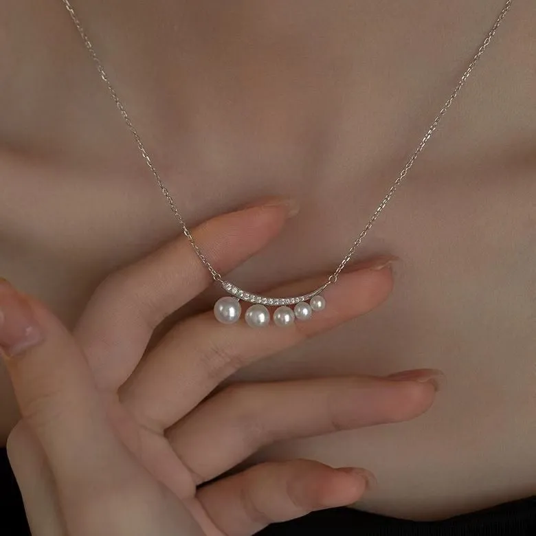 Crescent Moon Pearl Gradient Necklace