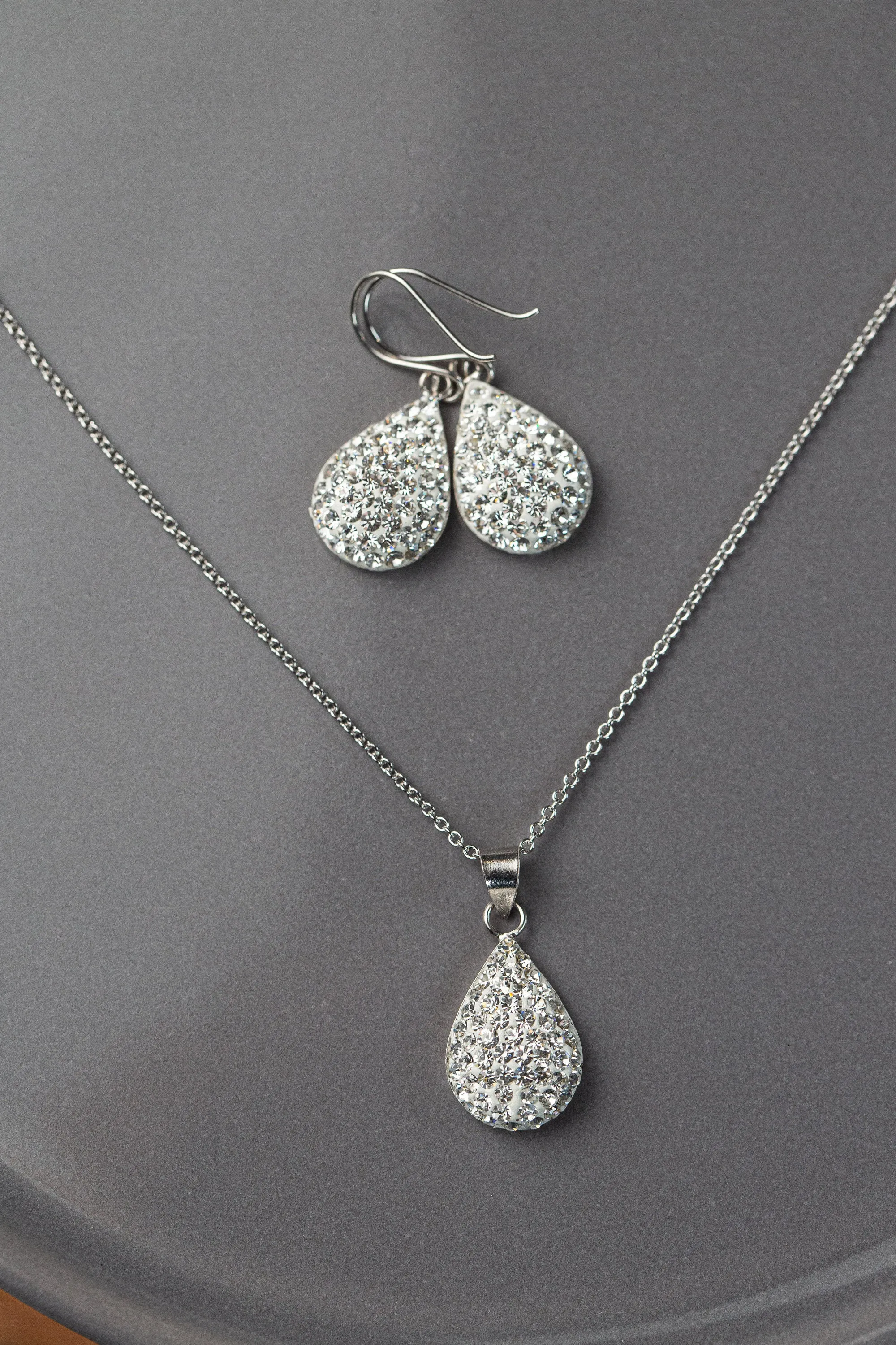 Crystal Round Teardrop Silver Necklace