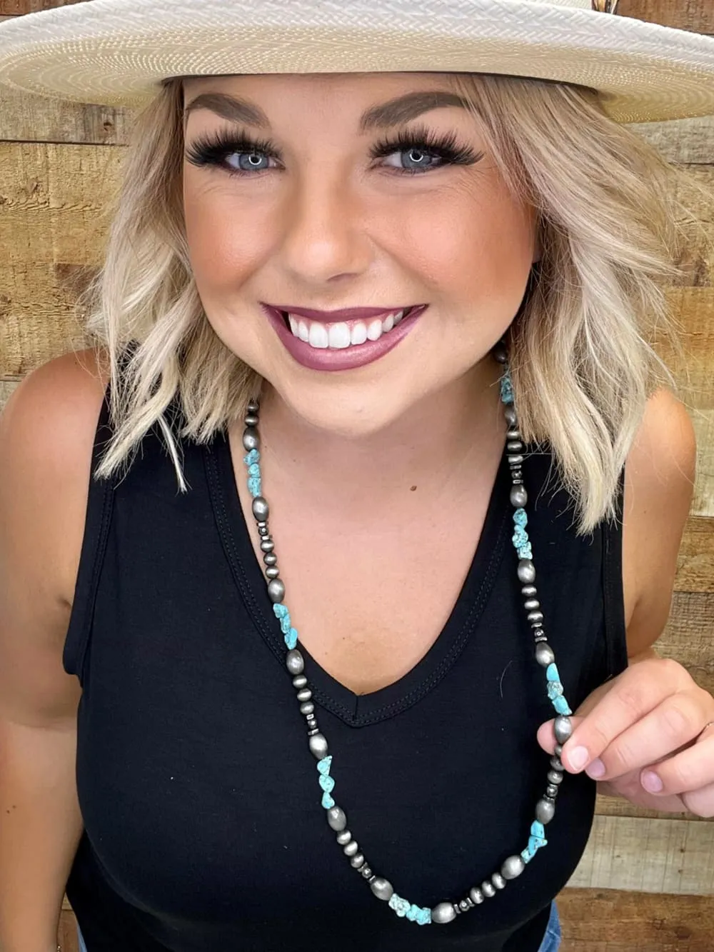 Dallas Faux Navajo Pearl & Turquoise Chip Necklace