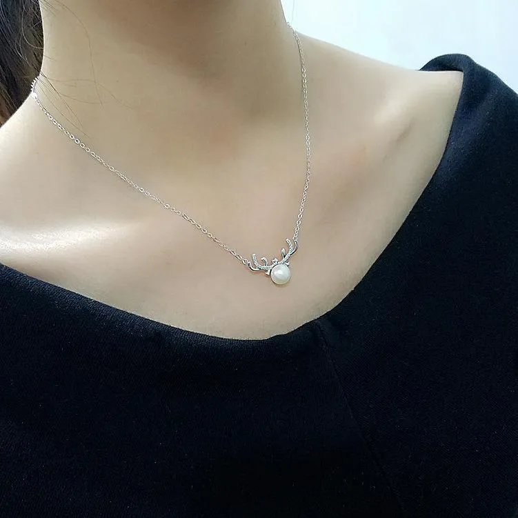 Deer Pearl Necklace and Earrings in 925 Sterling Silver