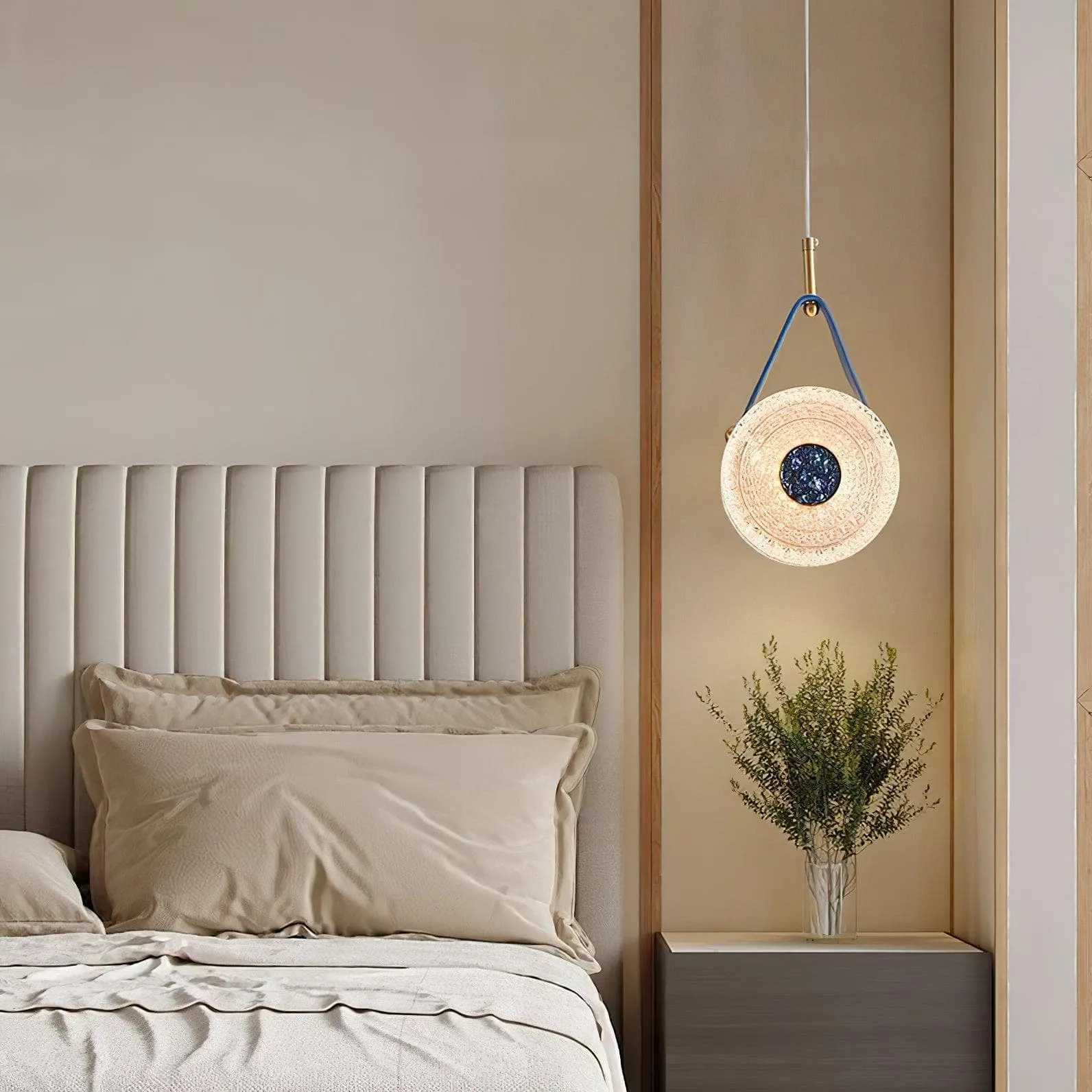Gong pendant lamp