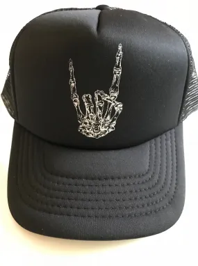 HORNS UP TRUCKER HAT