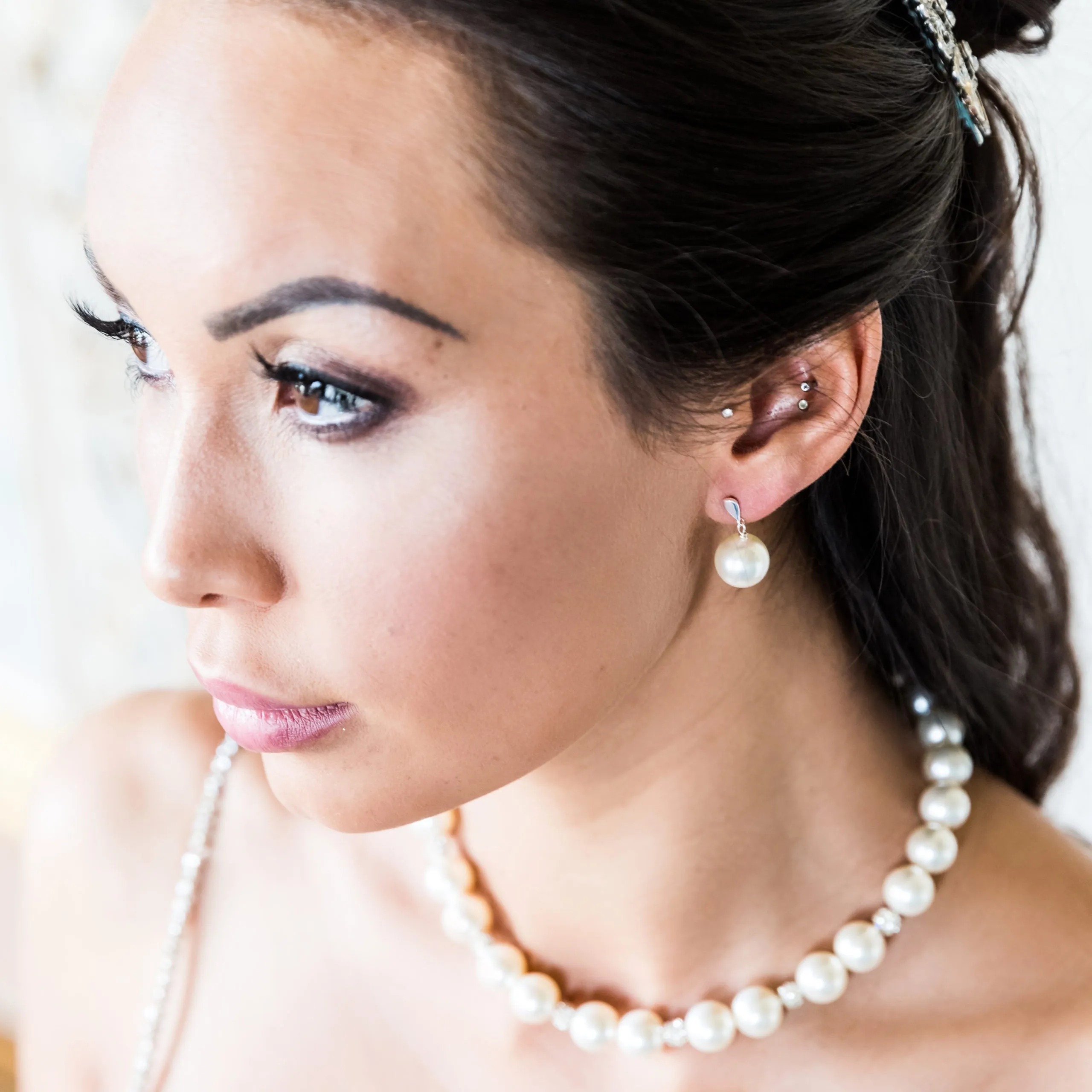 JackieO Large Pearl Bridal Necklace