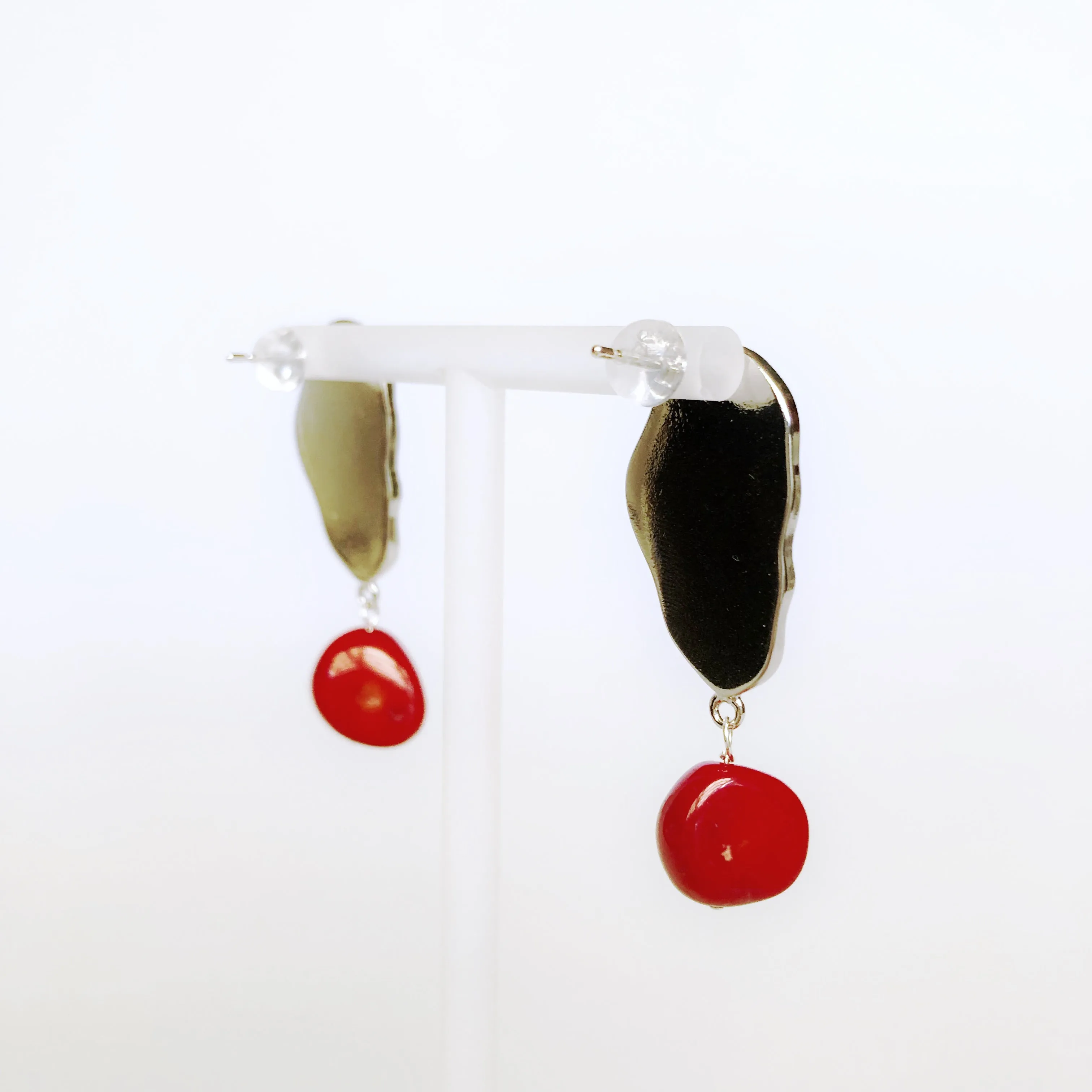 Mother Pearl and Red Coral Cluster Earrings Gold