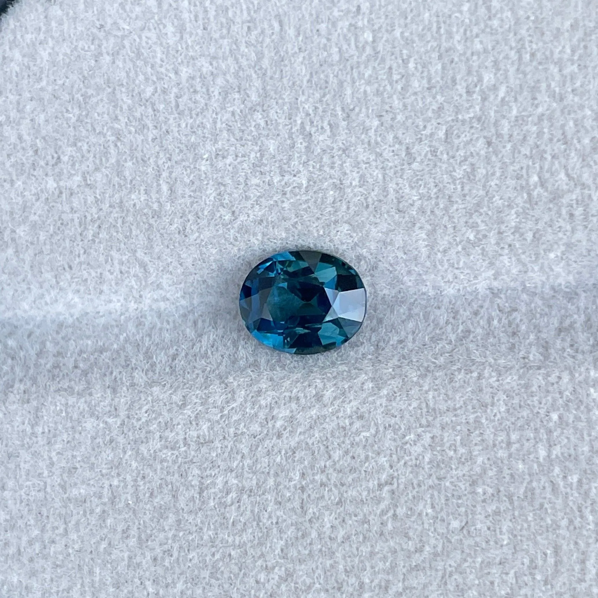 Natural heated Green Sapphire 1.32 Cts Oval Cut Loose Gemstone
