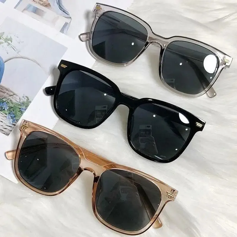 New Women UV Resistant Sunglasses Women's Vintage Brand Designer Sun Glasses Men Small Rectangle Shades UV400 Eyewear