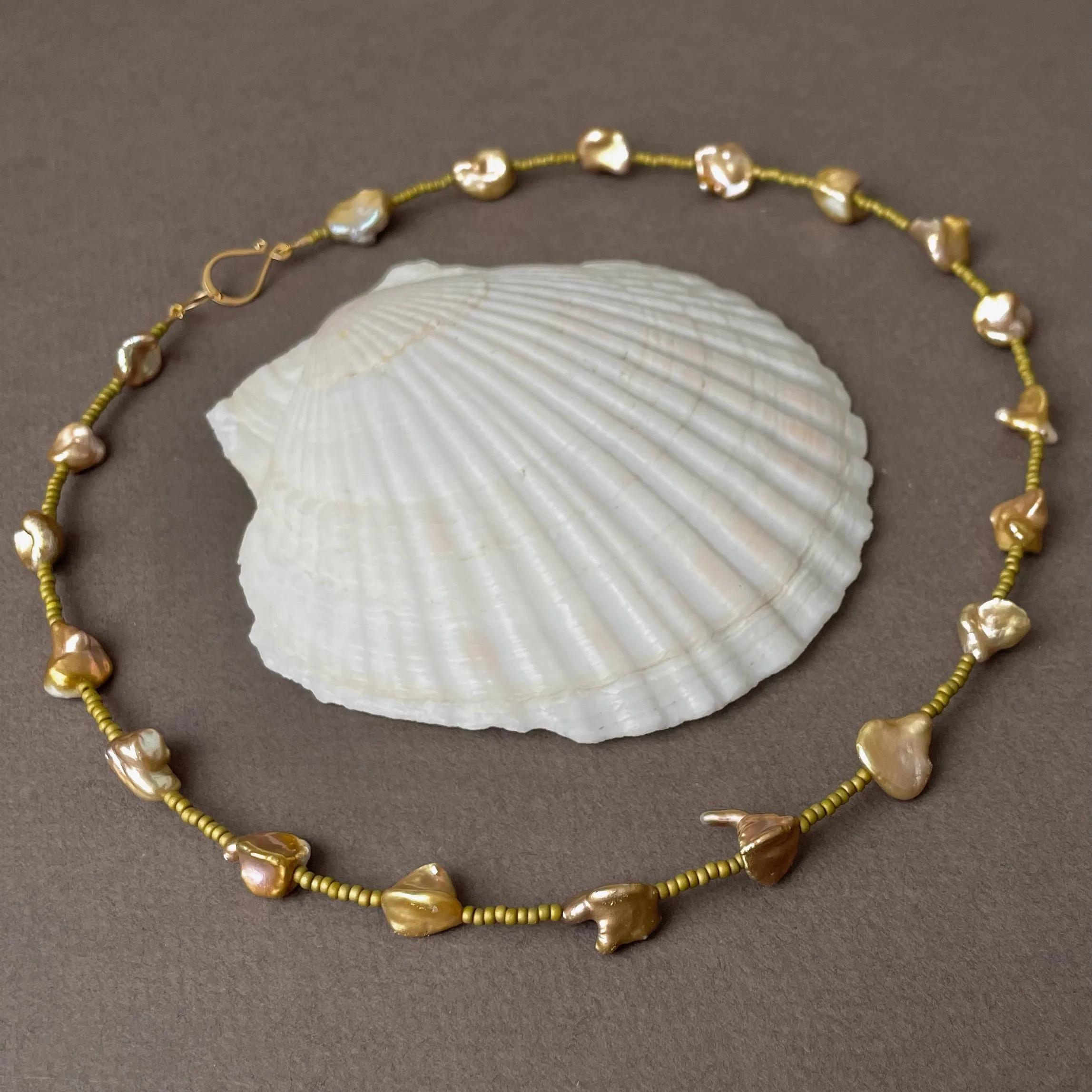 olive garden baroque golden keshi necklace