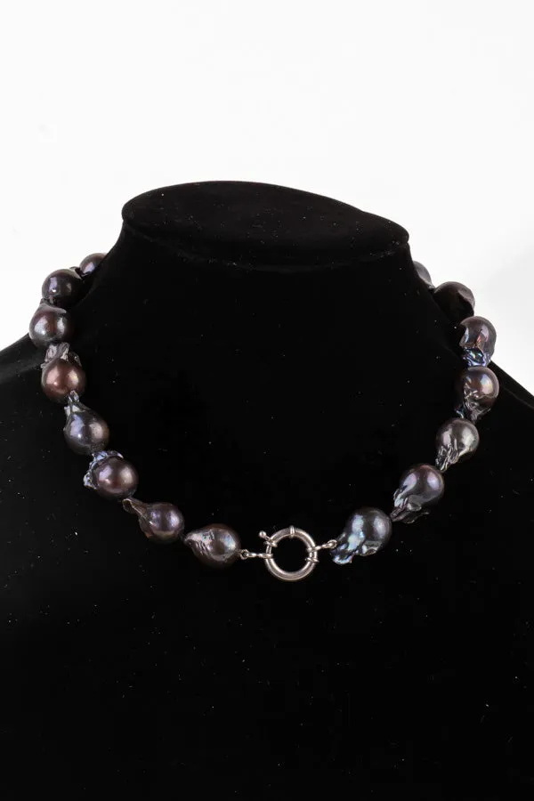 Pearl Necklace - P89 15-16mm 18" Black