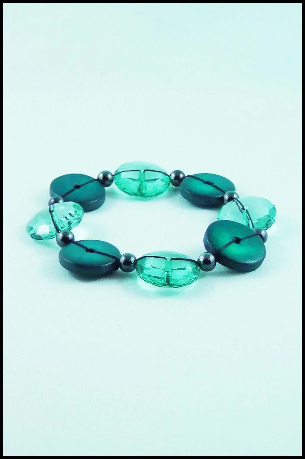 String Button Bead Stretch Bracelet