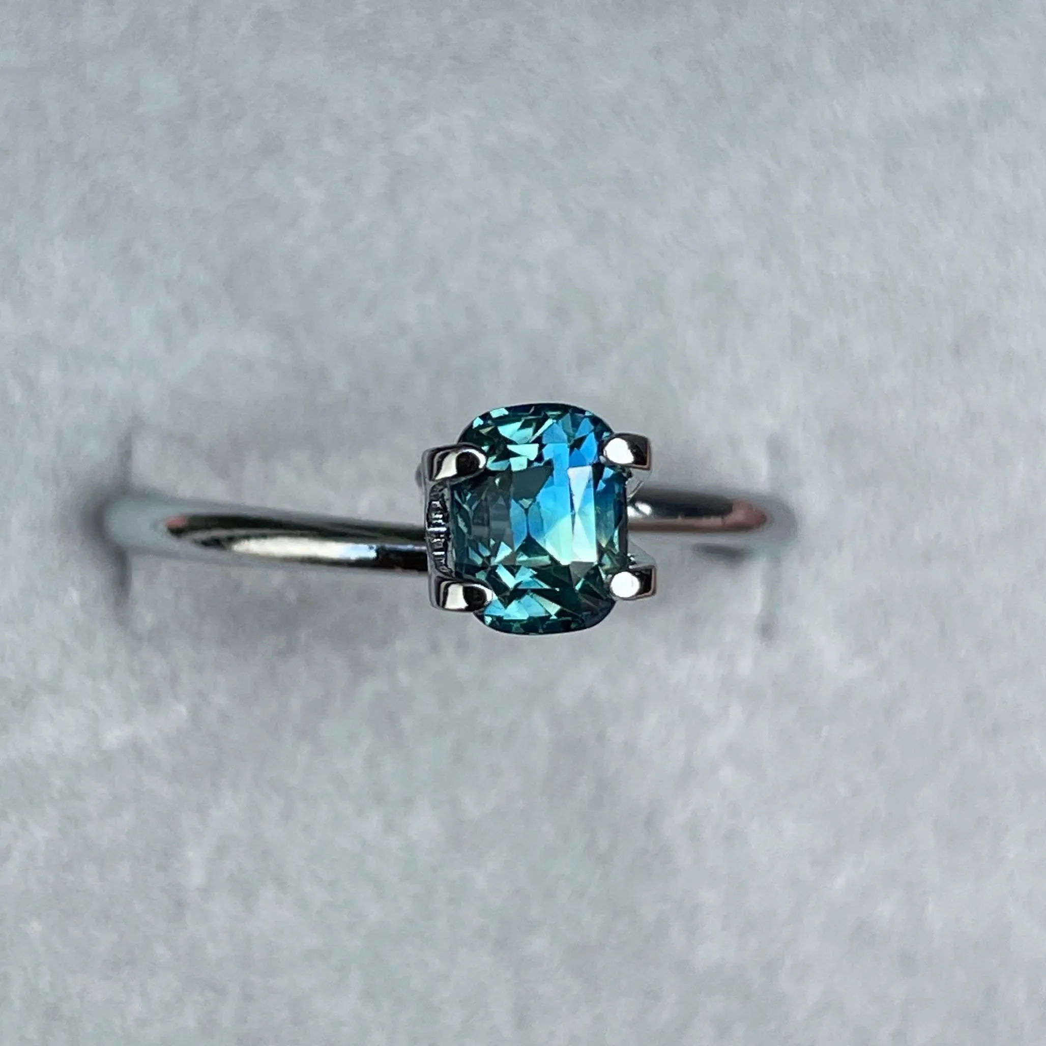 Teal Sapphire – 1.18 Cts - cushion - Blue/Green Sapphire - Natural Colour - Rare Colour - Natural Gemstone