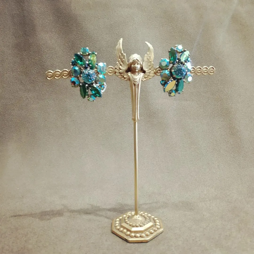 Vintage Schiaparelli Green clip on earrings