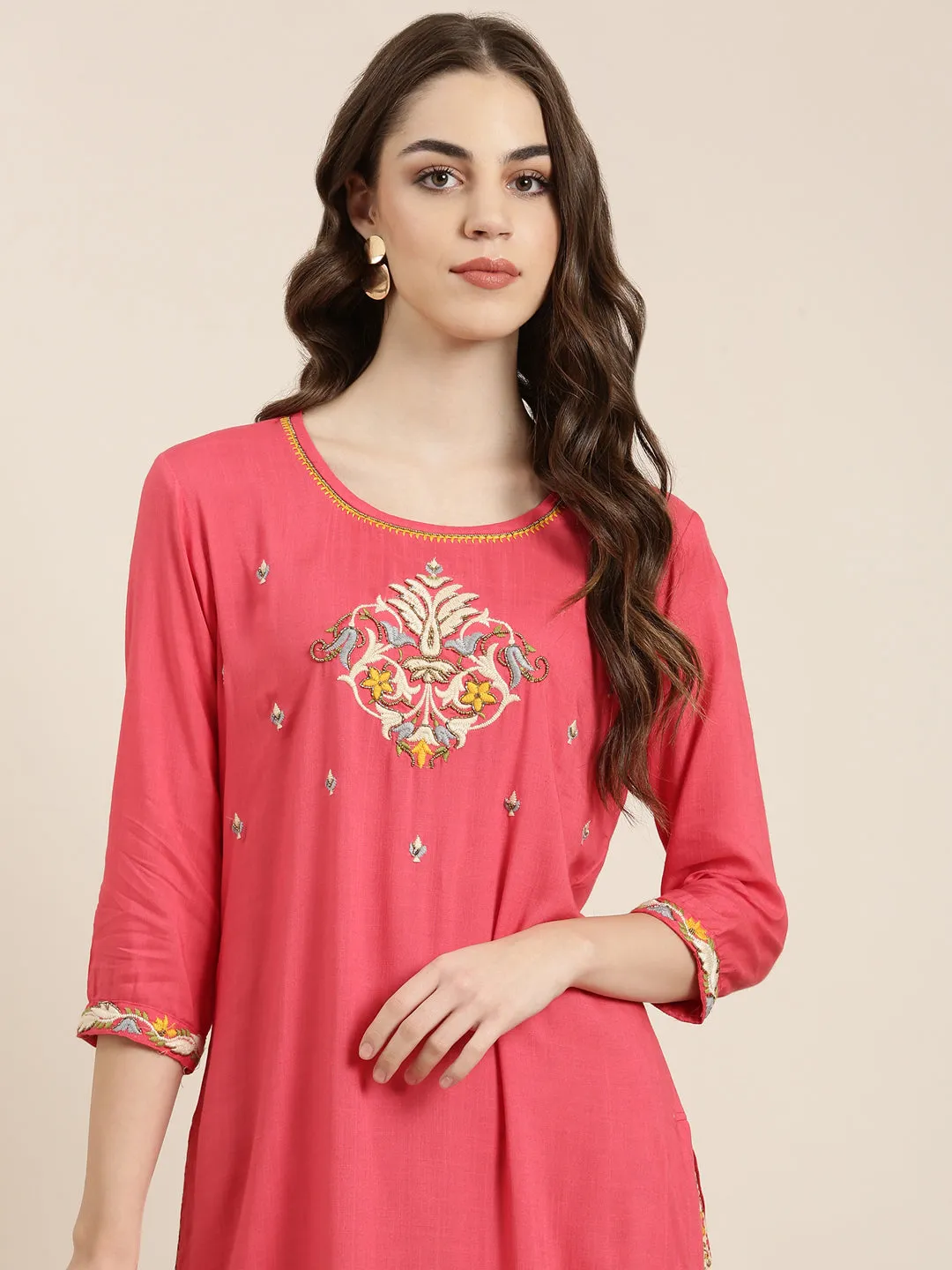 Women Coral Solid Kurta Set