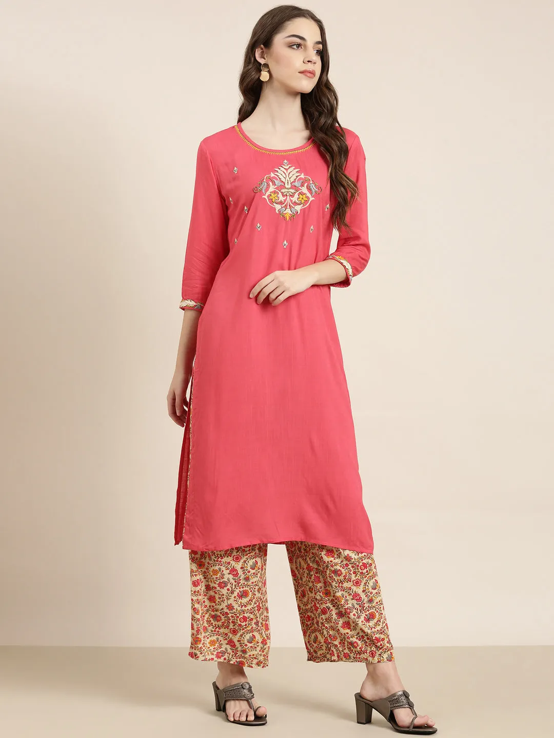 Women Coral Solid Kurta Set