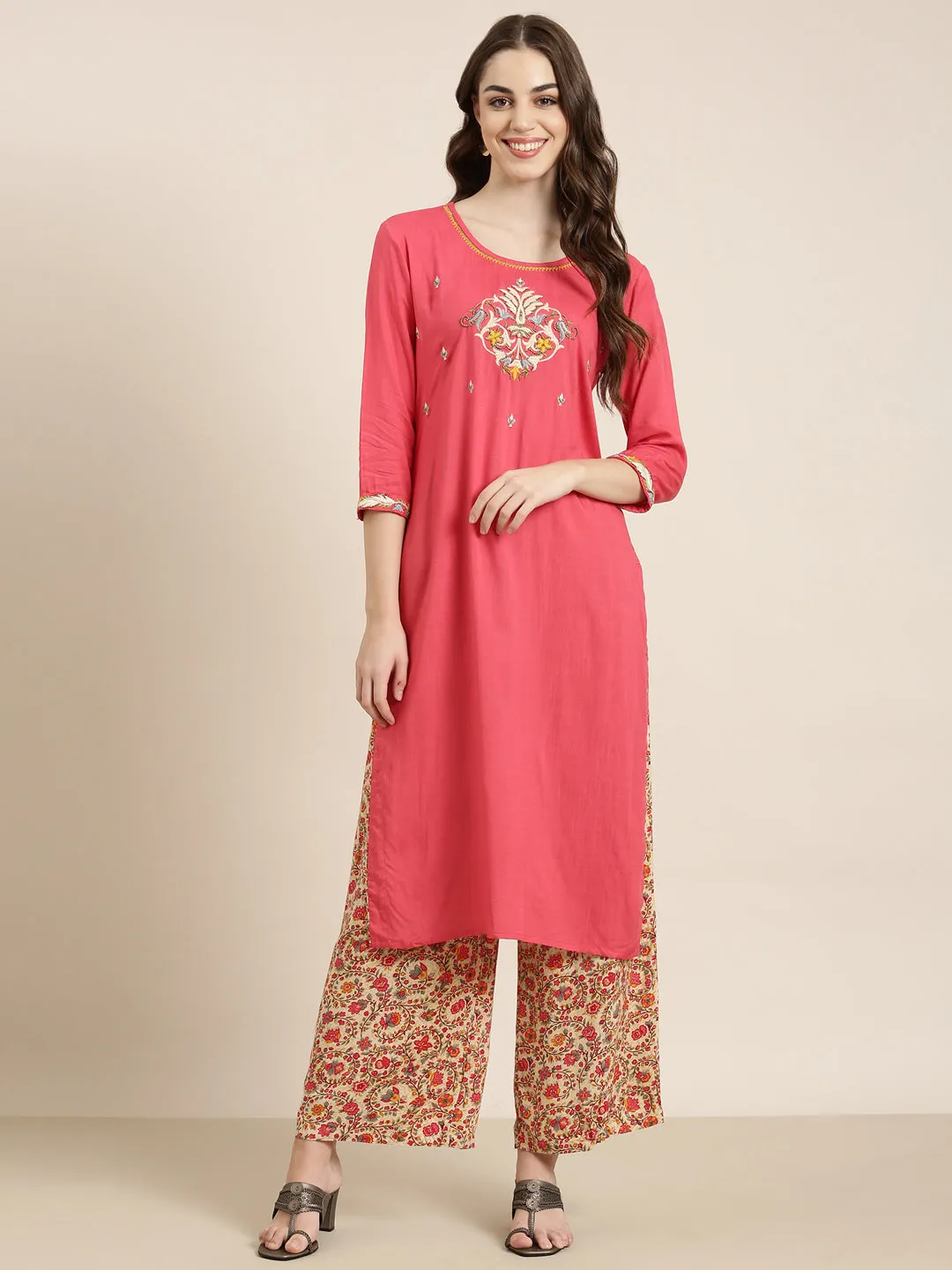 Women Coral Solid Kurta Set