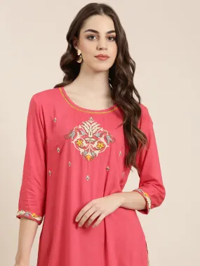 Women Coral Solid Kurta Set